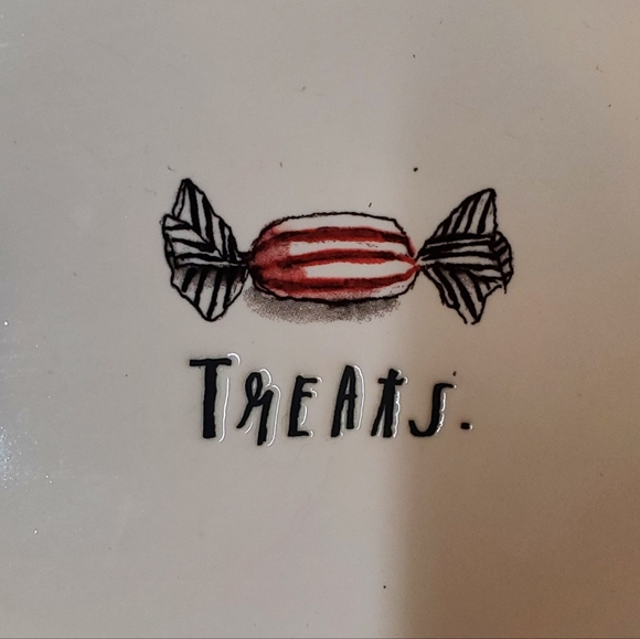 New Rae Dunn Yum & Treats Plates - Picture 6 of 7